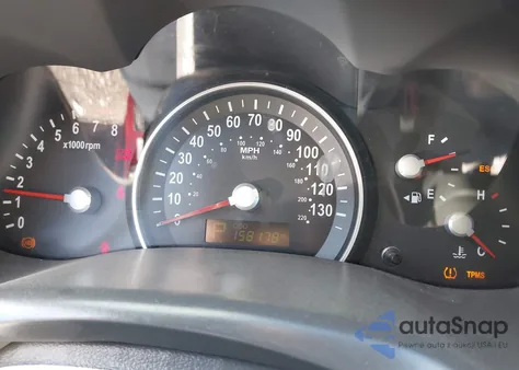 2012 Kia Sedona Lx z USA, uszkodzony, nr VIN KNDMG4C79C6428468